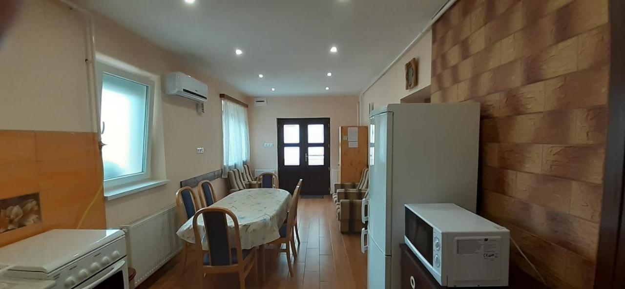 Rozika Apartman Ii. Hajdúszoboszló Zewnętrze zdjęcie